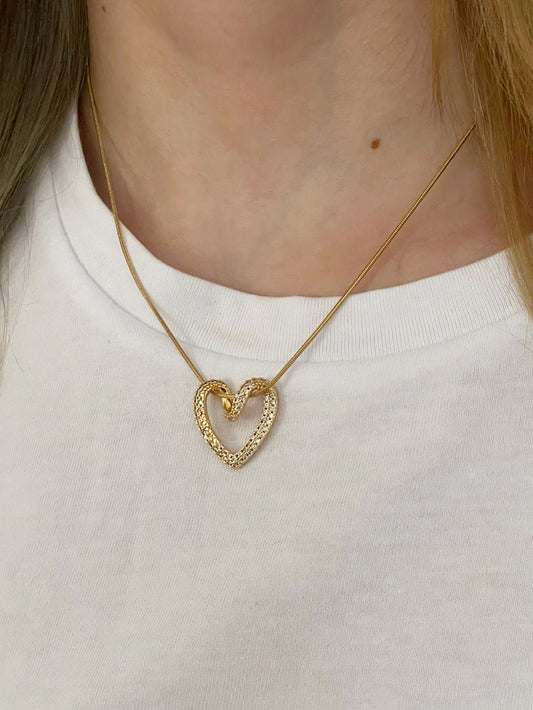 Zirkon Taşlı Kalp Kolye