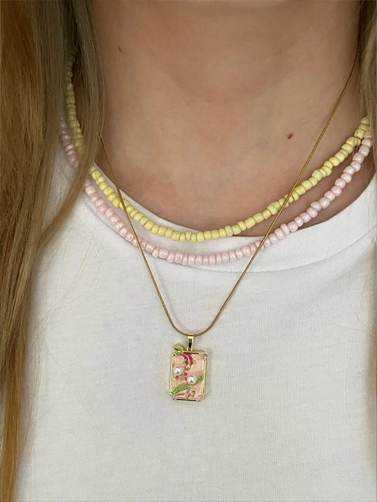 Pembe İncili Plaka Art Kolye